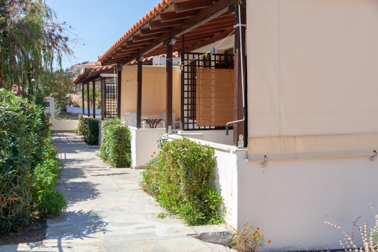 Athina Apartments Palaiopoli  Экстерьер фото
