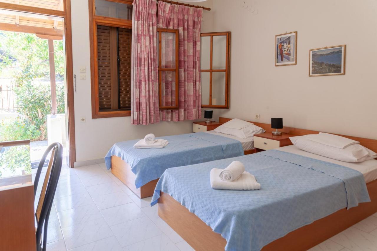 Athina Apartments Palaiopoli  Экстерьер фото