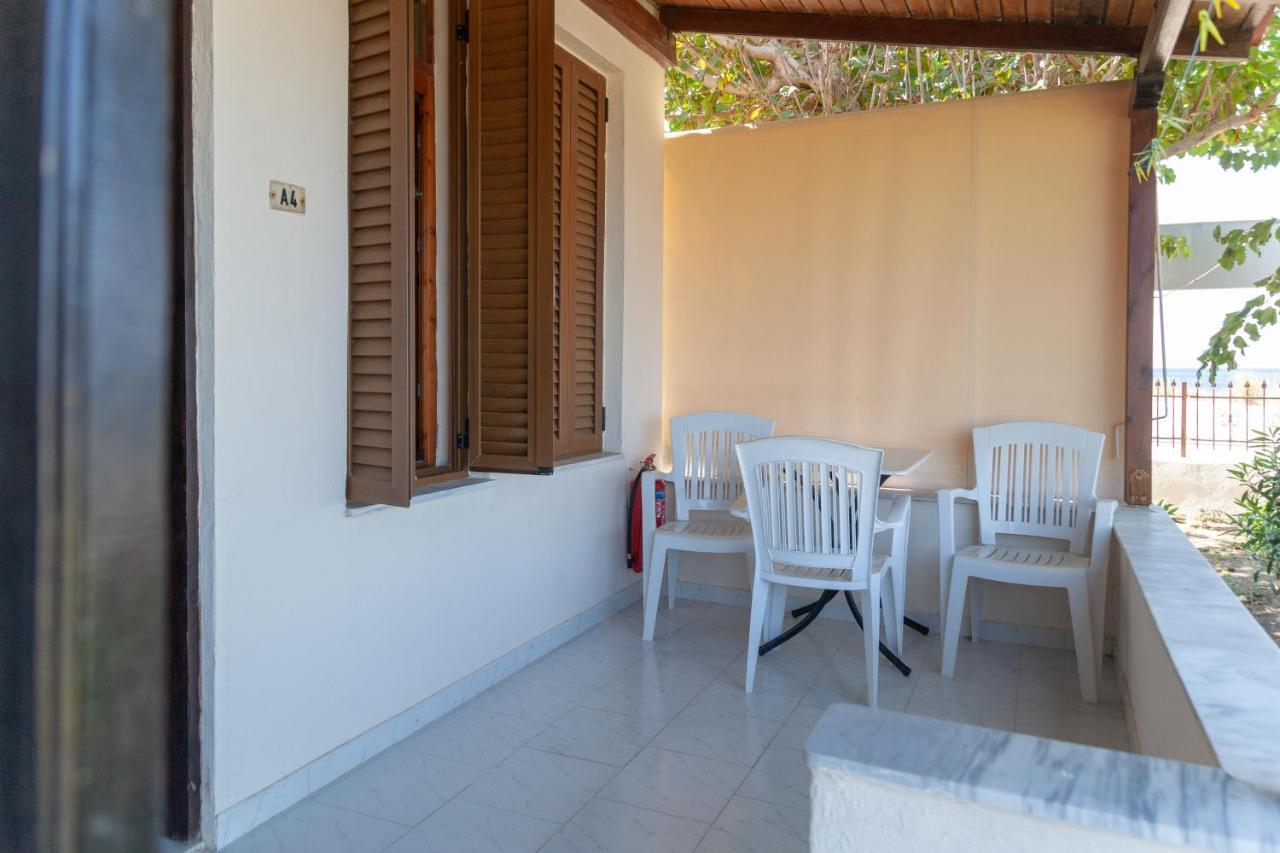 Athina Apartments Palaiopoli  Экстерьер фото